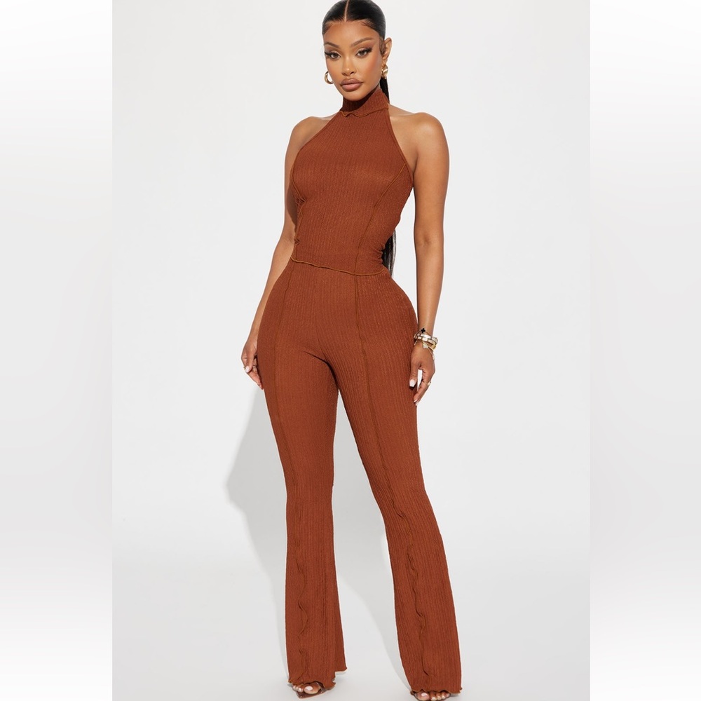 Textured two piece halter set